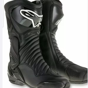 Brand new. Mens Alpinestars SMX-6 V2 Performance Motorcycle Boots 
